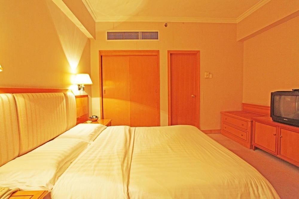 Beijing Guangdong Hotel Екстер'єр фото