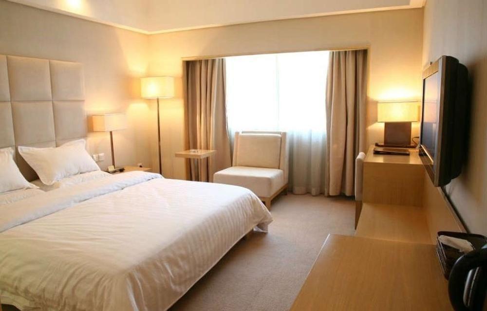 Beijing Guangdong Hotel Екстер'єр фото